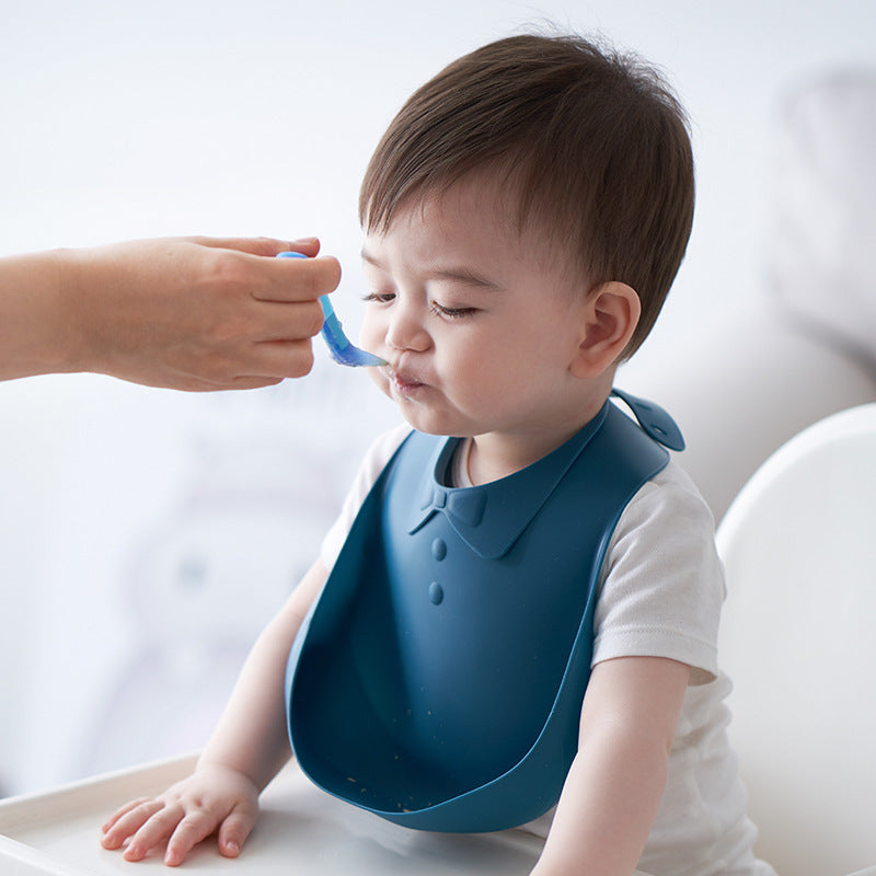 Adjustable Silicone Baby Bib – Waterproof & Easy Clean
